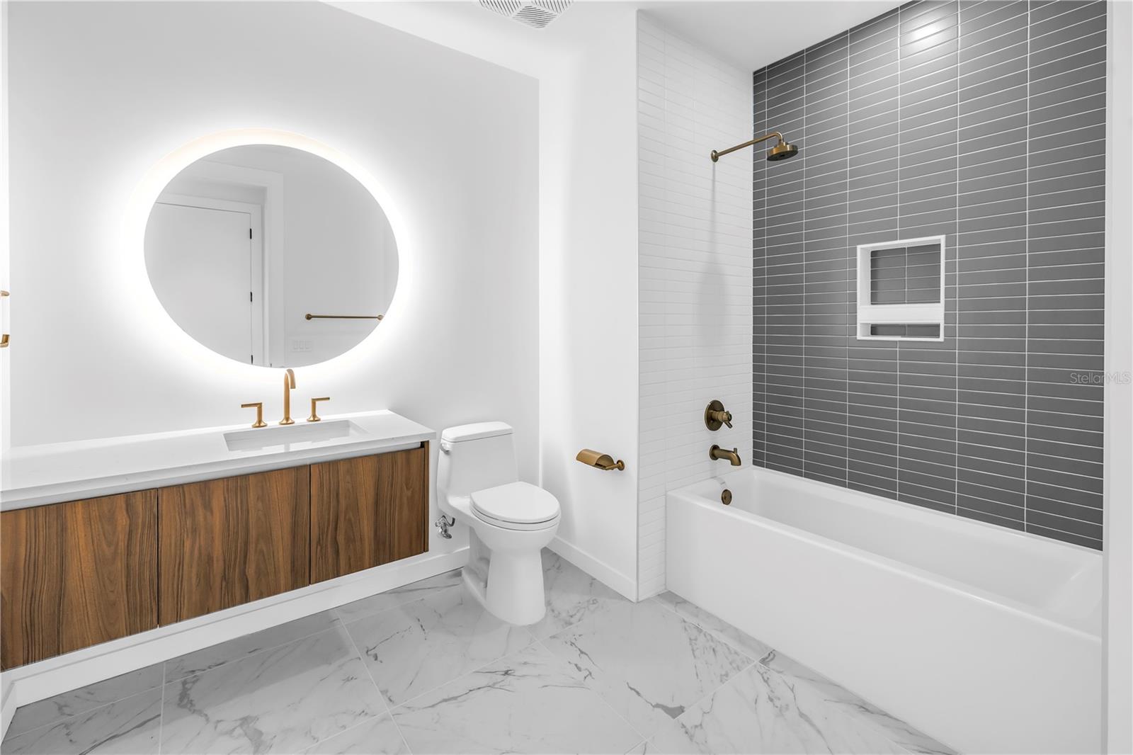 777 3RD AVE N #1703, ST PETERSBURG, FL, 33701