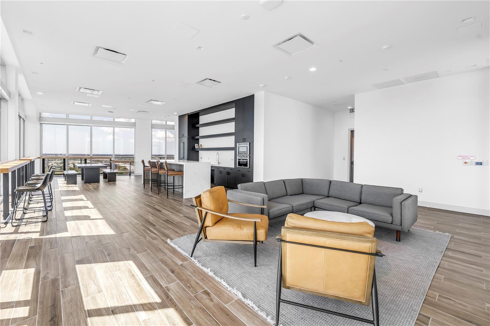 777 3RD AVE N #1703, ST PETERSBURG, FL, 33701