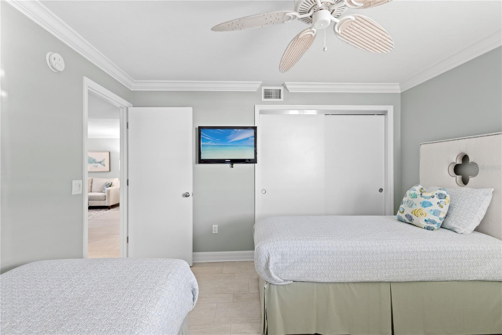 5880 MIDNIGHT PASS RD #804, SARASOTA, FL, 34242