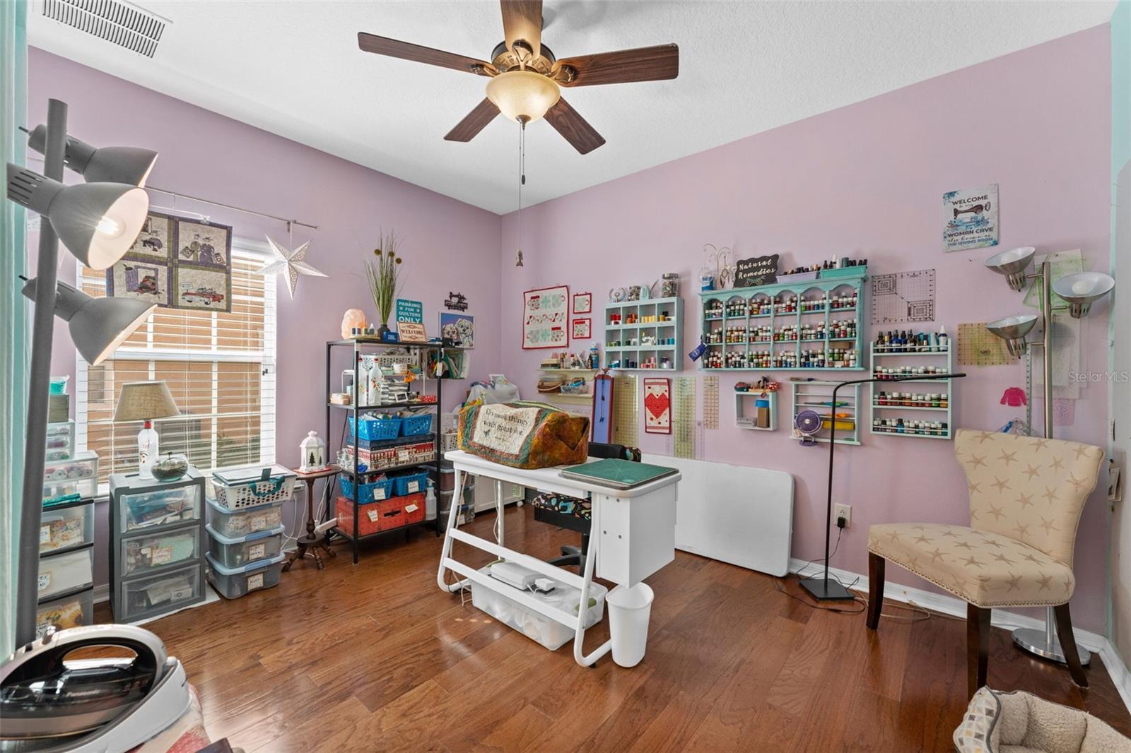 3rd bedroom used as quilting room