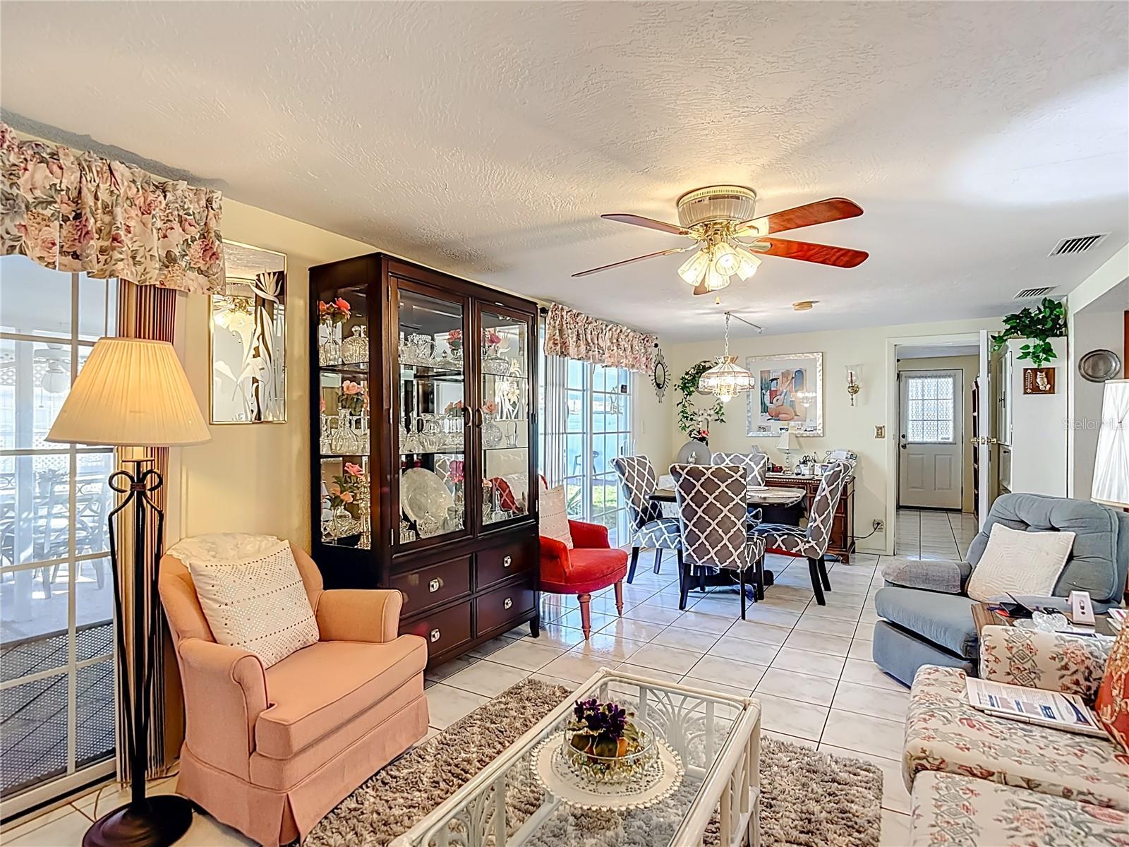 1646 COCKLESHELL DR, HOLIDAY, FL, 34690