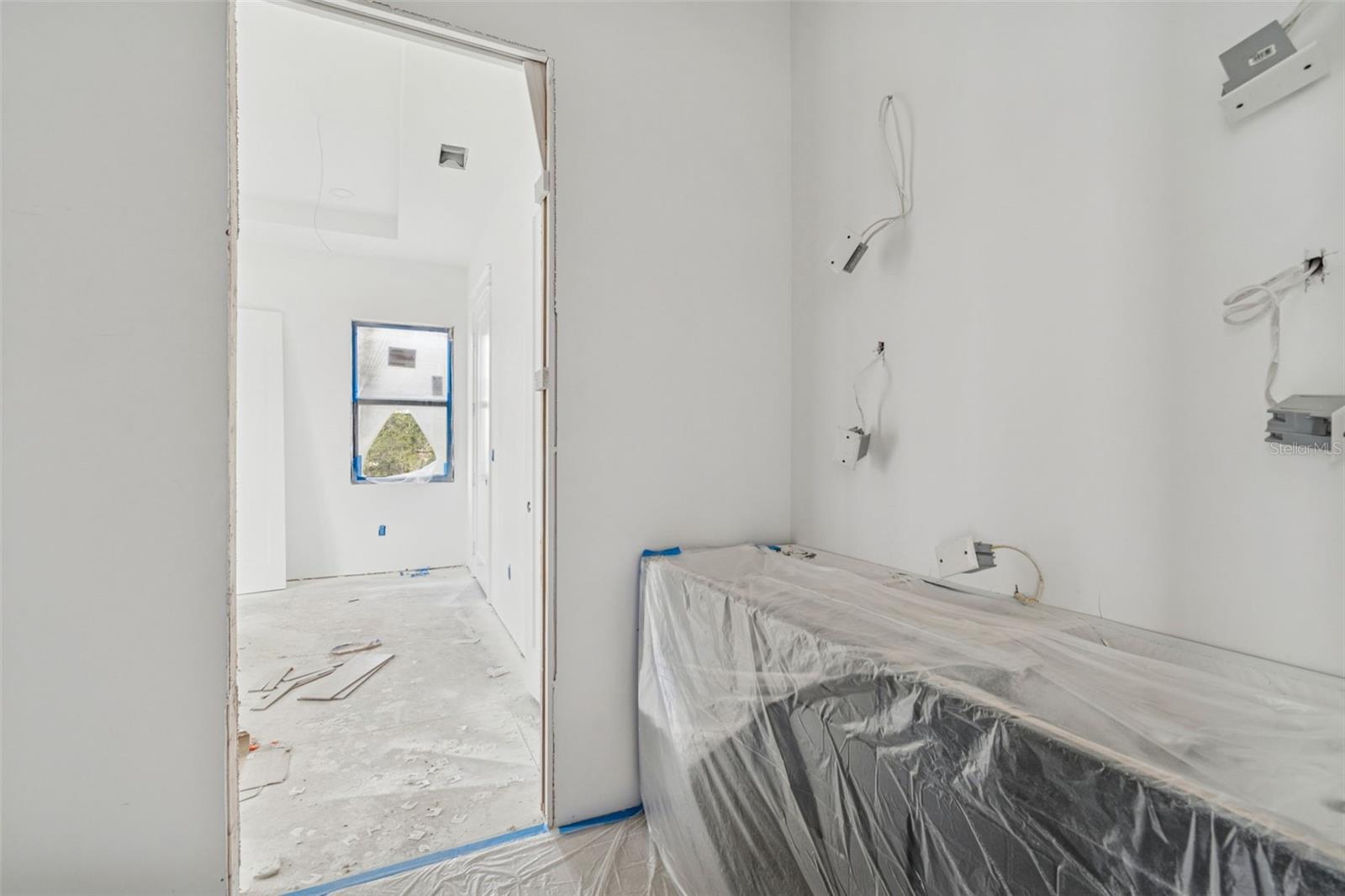 TB8470354 Property Photo