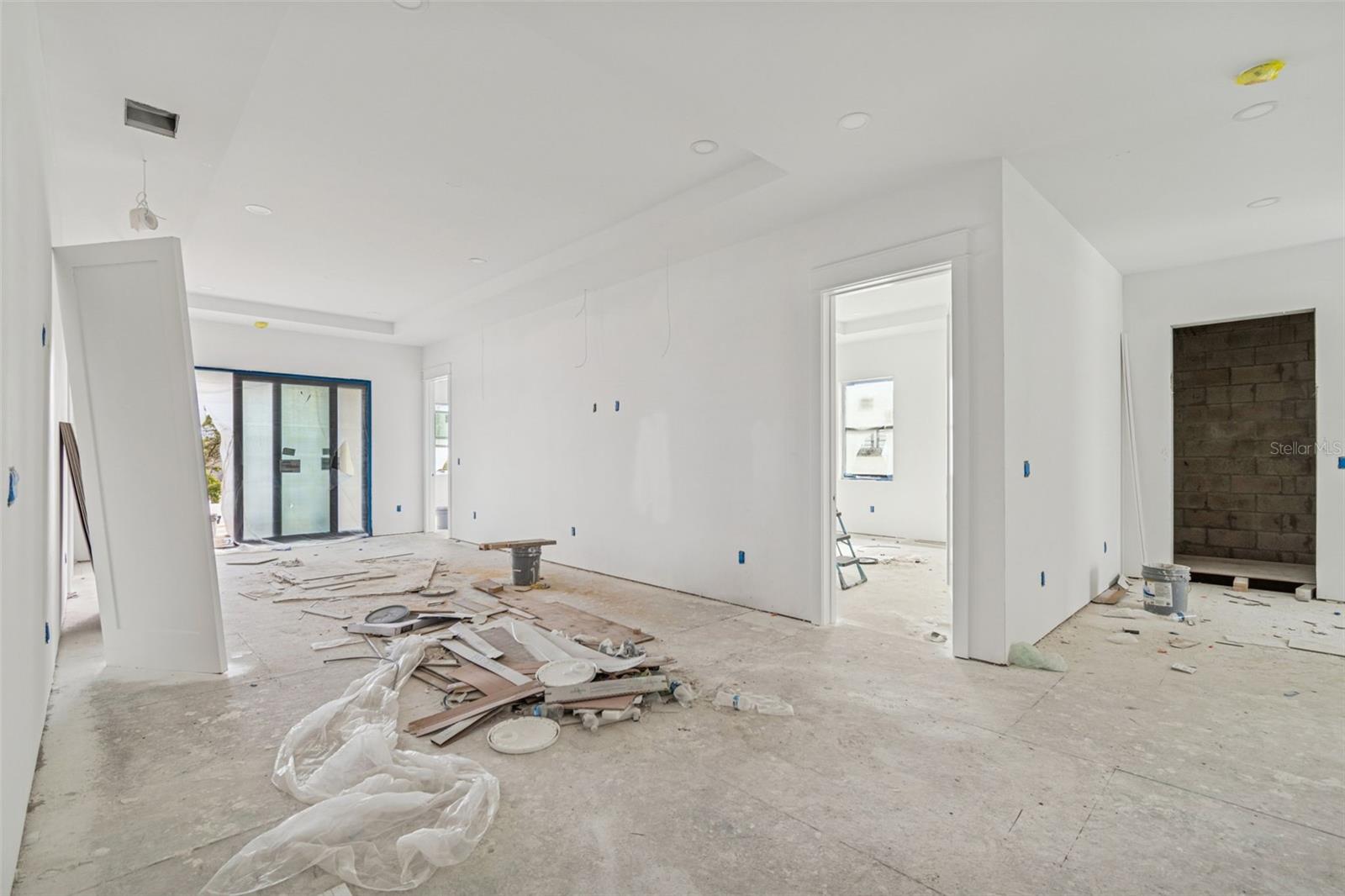 TB8470354 Property Photo