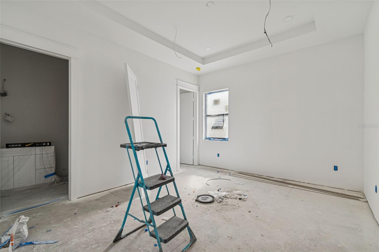 TB8470354 Property Photo