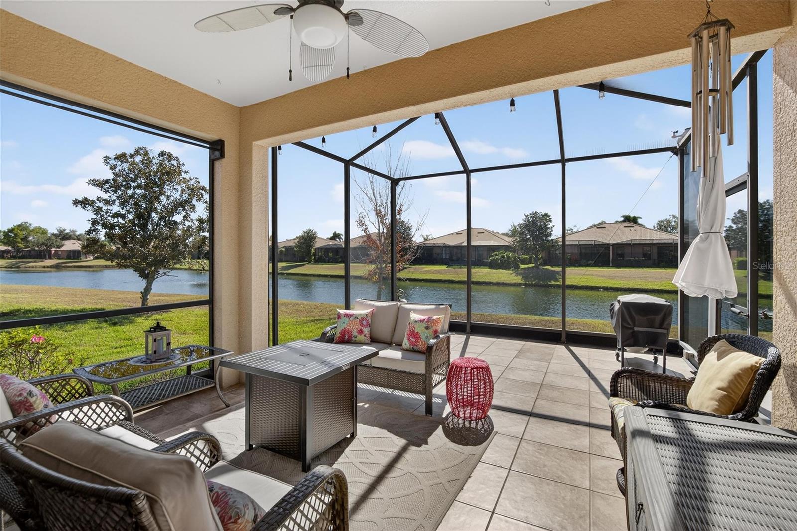 220 SHELL FALLS DR, APOLLO BEACH, FL, 33572