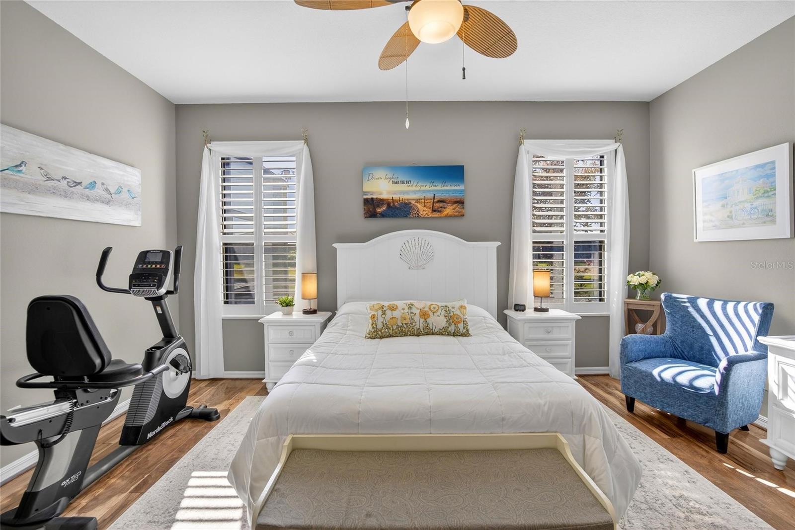 220 SHELL FALLS DR, APOLLO BEACH, FL, 33572