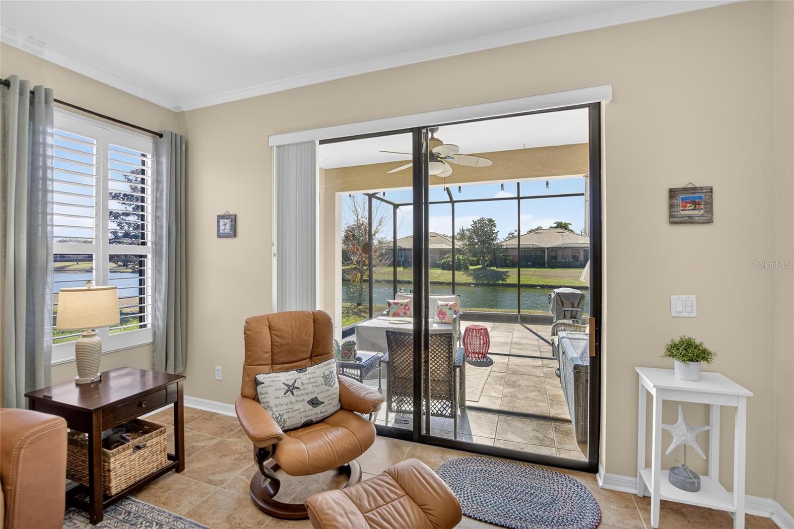 220 SHELL FALLS DR, APOLLO BEACH, FL, 33572