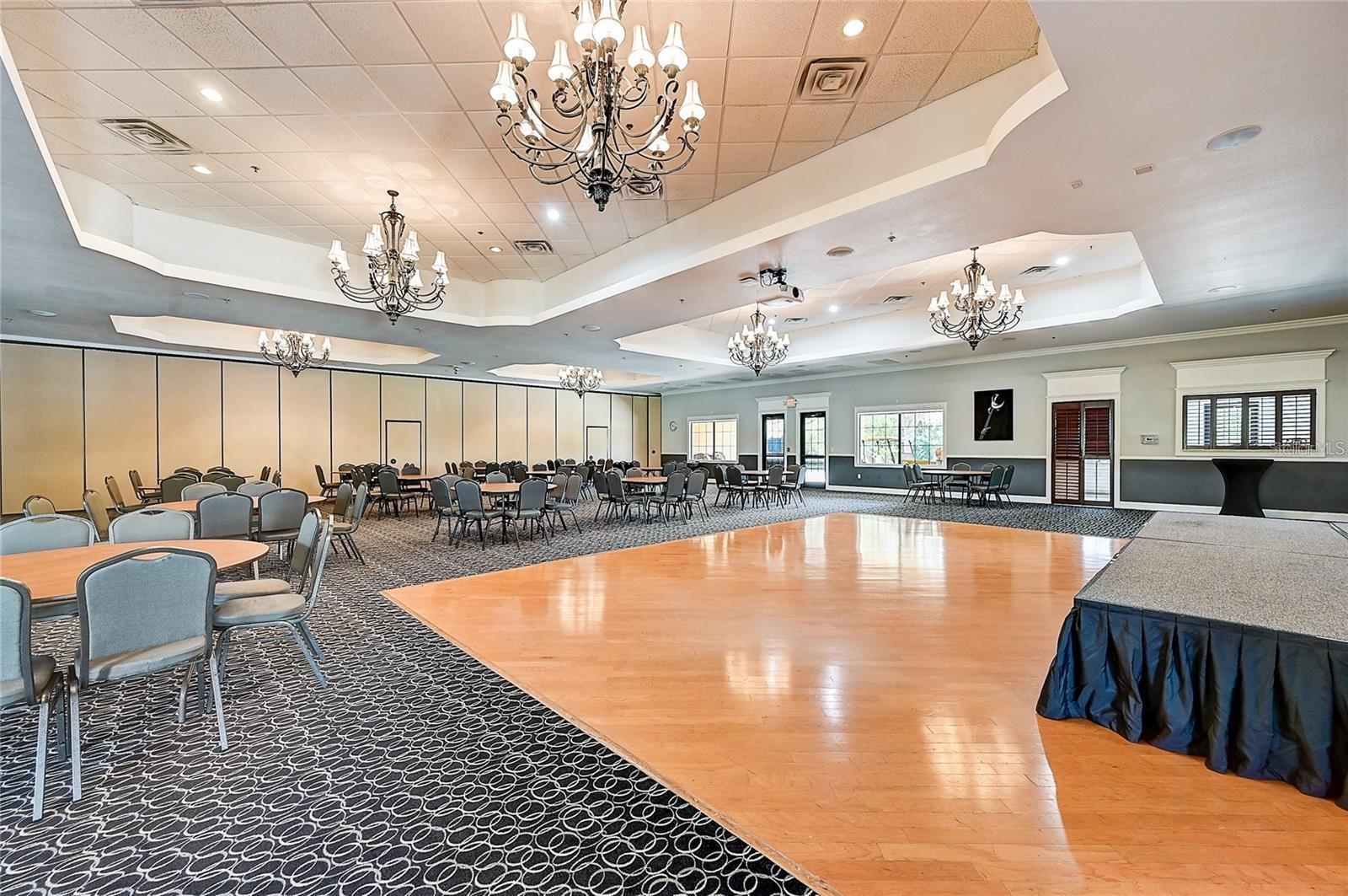 220 SHELL FALLS DR, APOLLO BEACH, FL, 33572