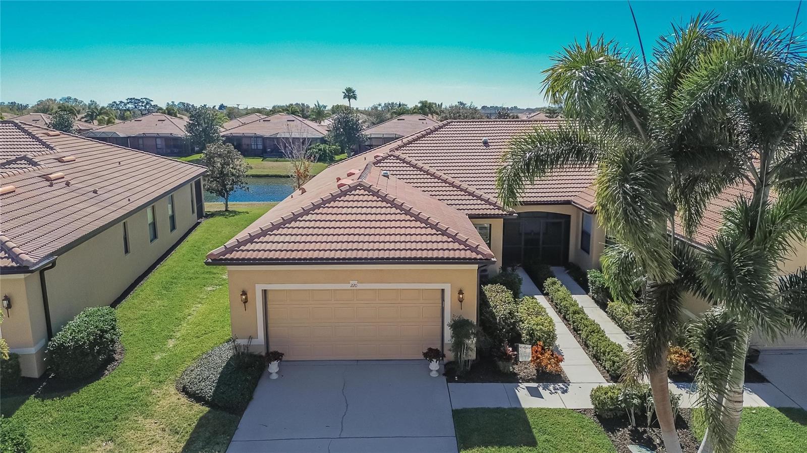 220 SHELL FALLS DR, APOLLO BEACH, FL, 33572