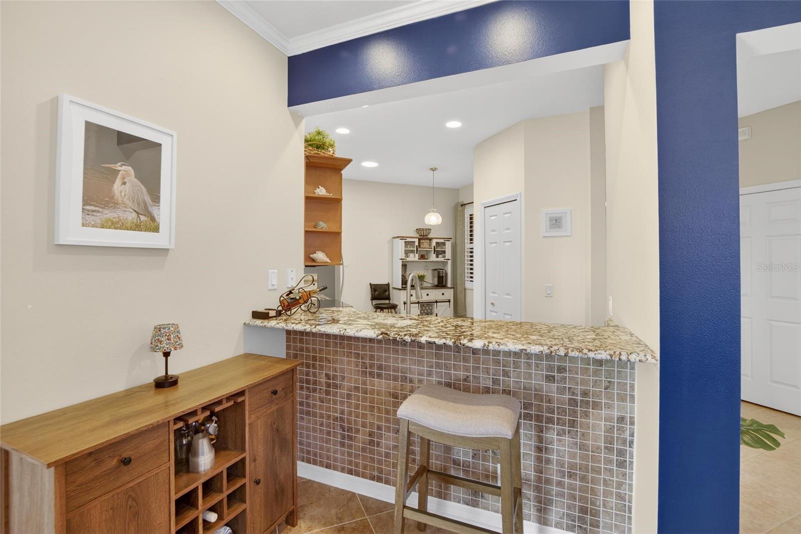 220 SHELL FALLS DR, APOLLO BEACH, FL, 33572