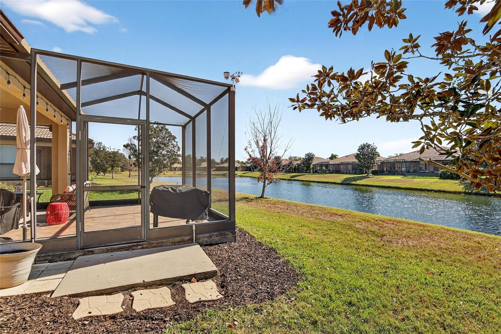 220 SHELL FALLS DR, APOLLO BEACH, FL, 33572