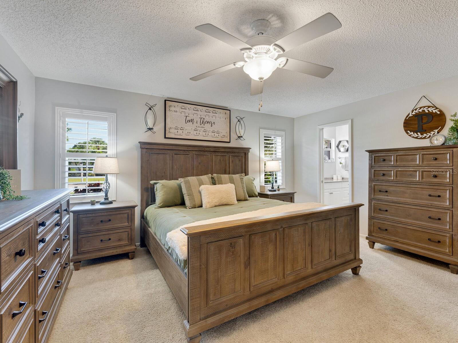 6994 W COUNTRY CLUB DR N, SARASOTA, FL, 34243