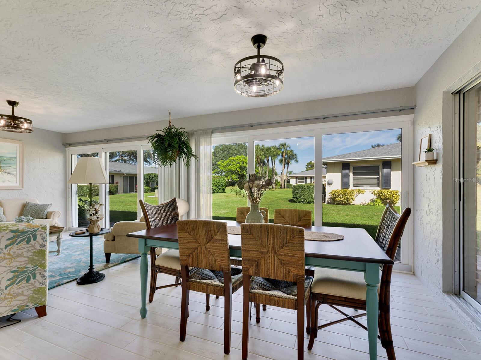 6994 W COUNTRY CLUB DR N, SARASOTA, FL, 34243