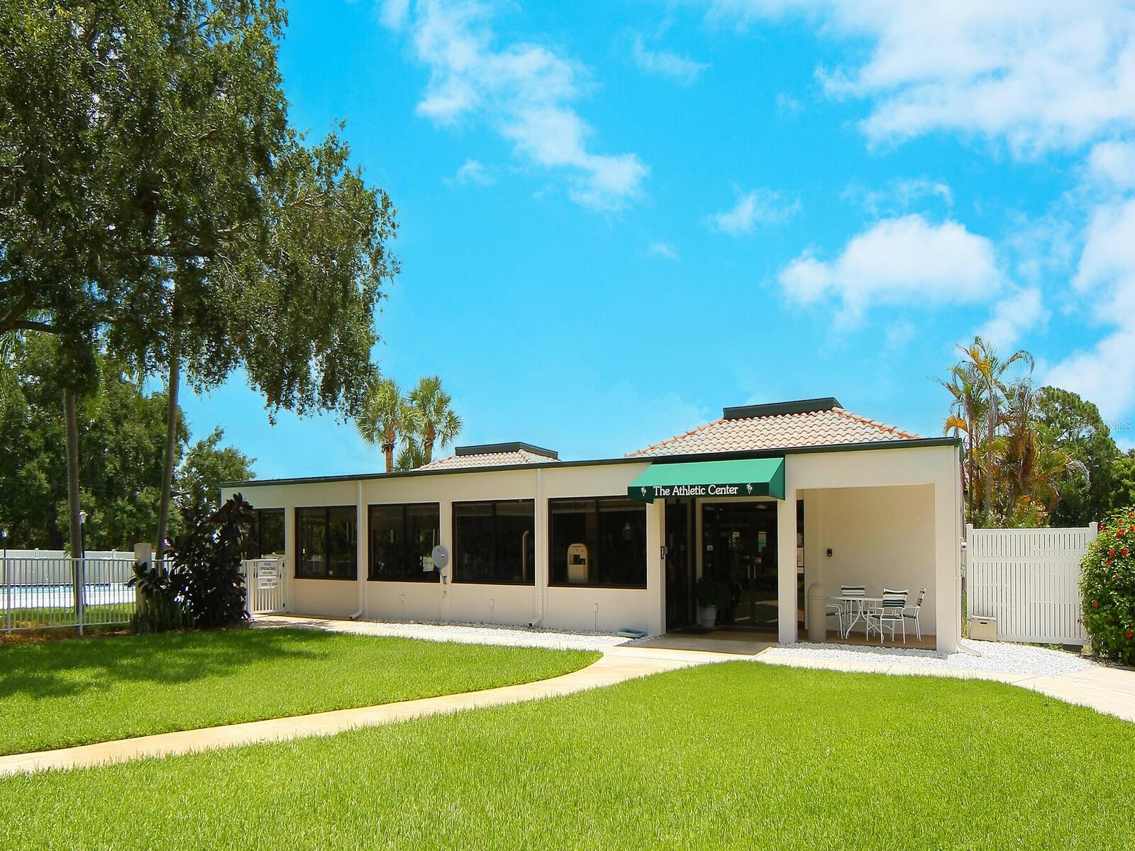 6994 W COUNTRY CLUB DR N, SARASOTA, FL, 34243