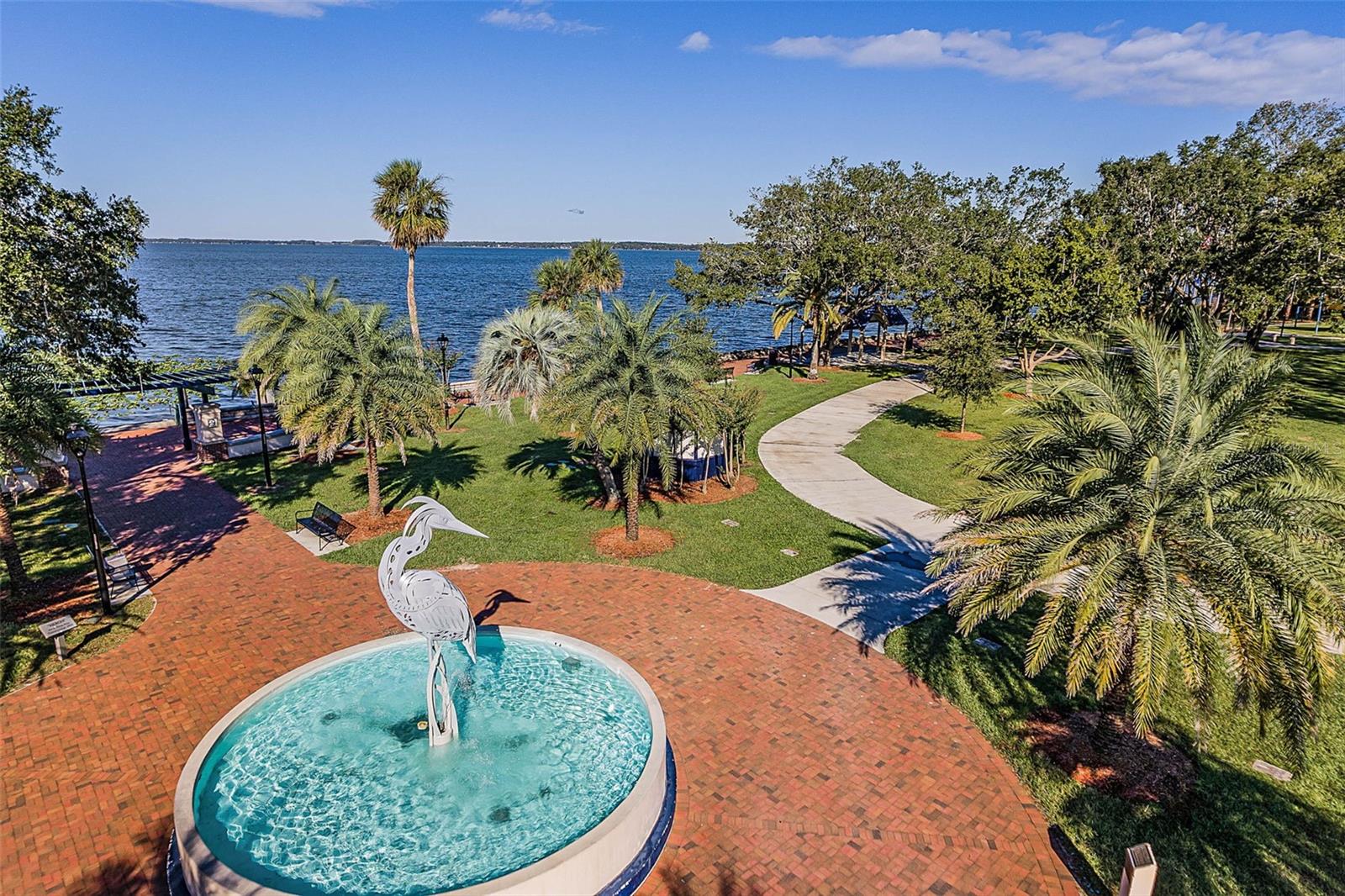 500 E GOTTSCHE AVE, EUSTIS, FL, 32726