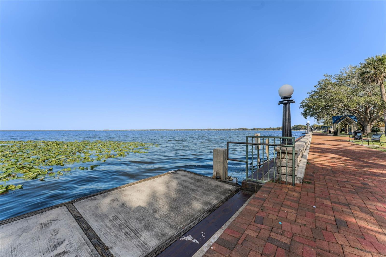 500 E GOTTSCHE AVE, EUSTIS, FL, 32726