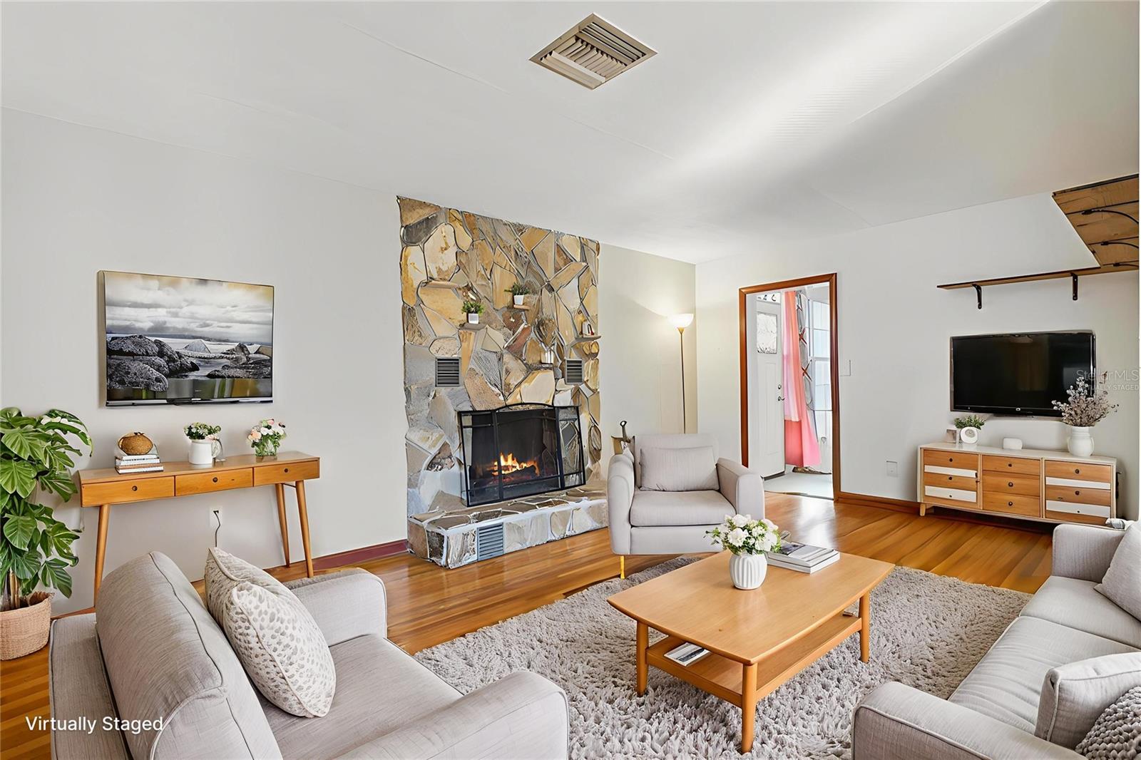 500 E GOTTSCHE AVE, EUSTIS, FL, 32726