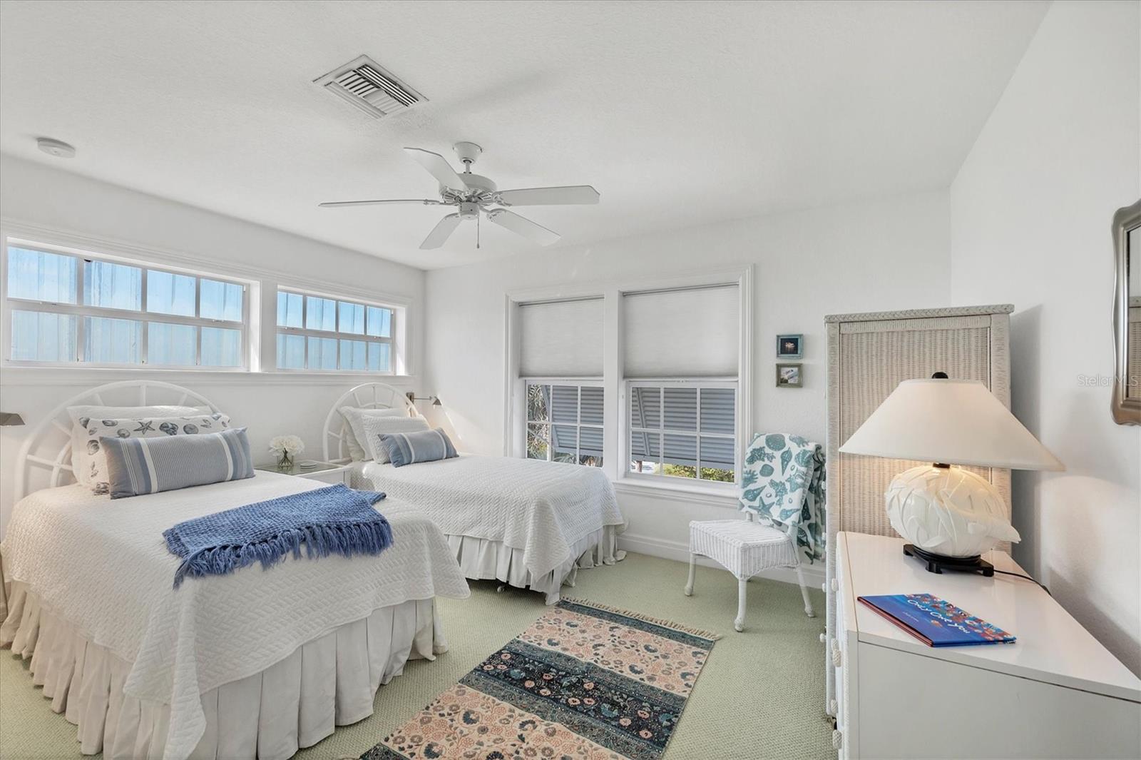 D6145898 Property Photo