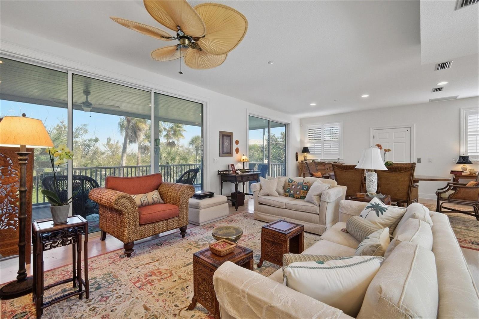 D6145898 Property Photo