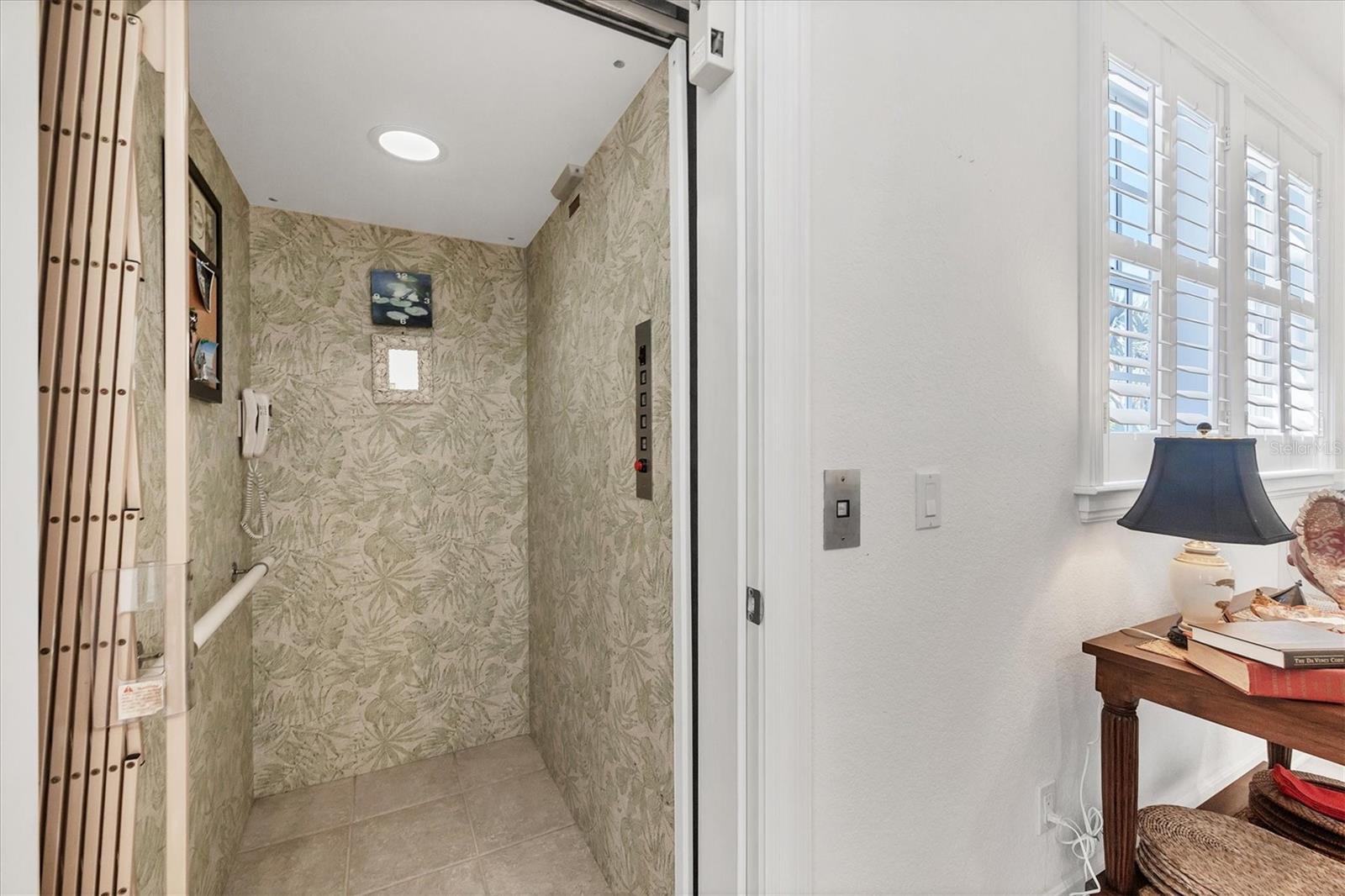 D6145898 Property Photo