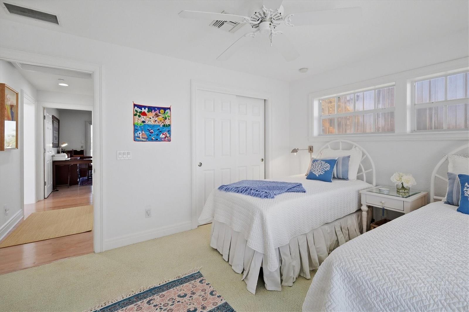 D6145898 Property Photo