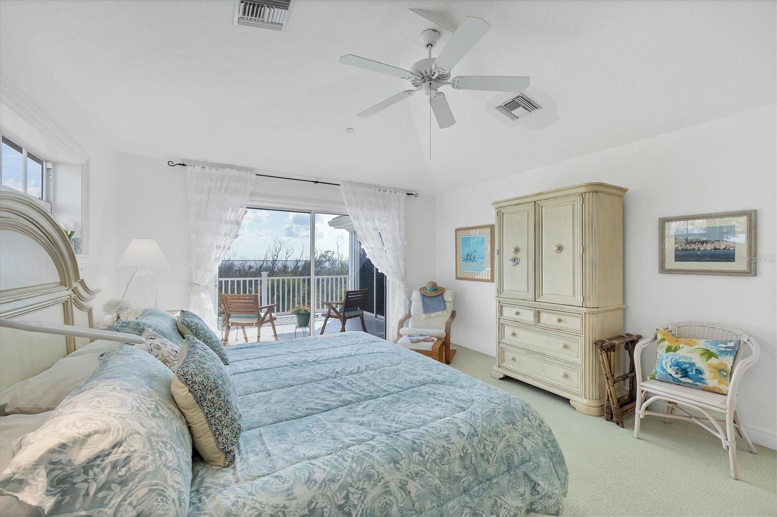 D6145898 Property Photo