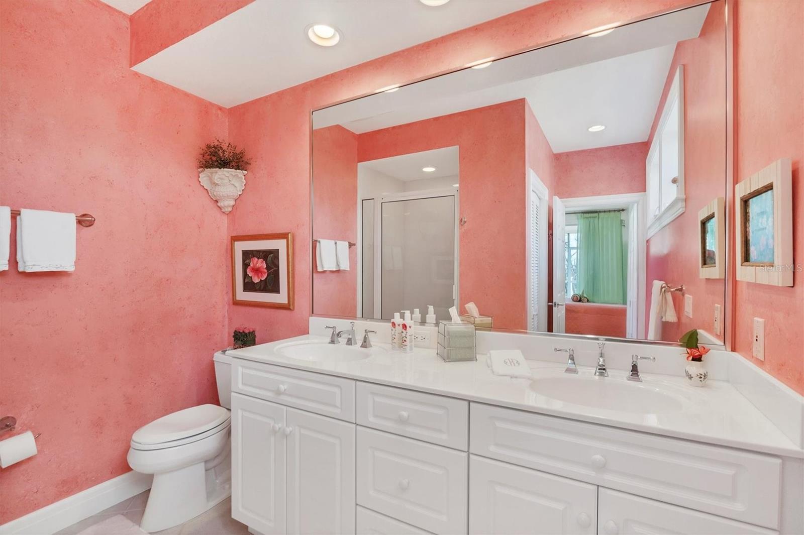 D6145898 Property Photo