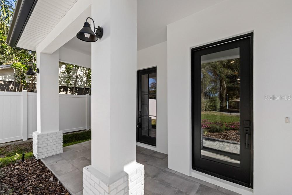 1217 CLOVERLAWN AVE, ORLANDO, FL, 32806