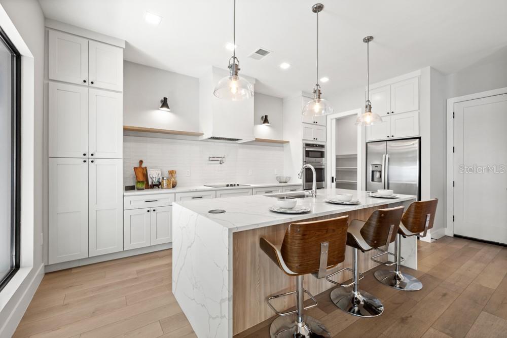 1217 CLOVERLAWN AVE, ORLANDO, FL, 32806