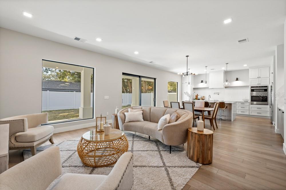 1217 CLOVERLAWN AVE, ORLANDO, FL, 32806