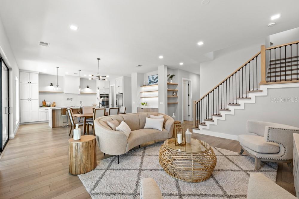 1217 CLOVERLAWN AVE, ORLANDO, FL, 32806