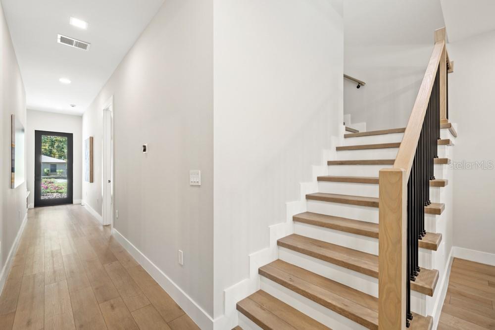 1217 CLOVERLAWN AVE, ORLANDO, FL, 32806