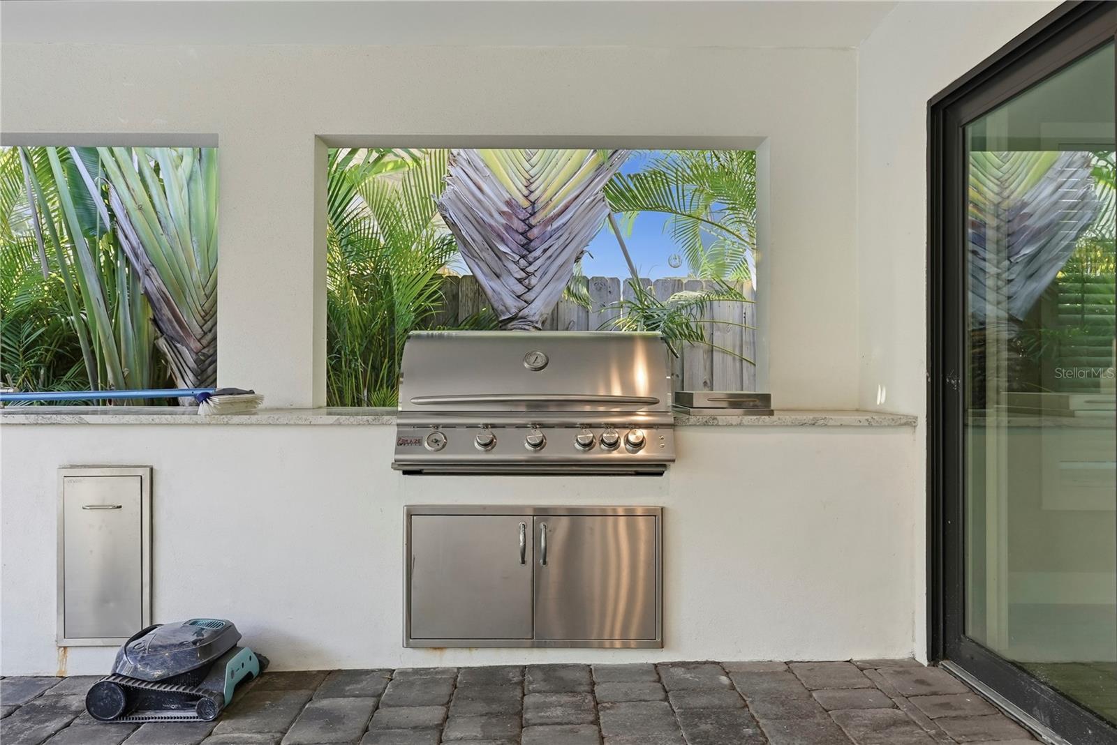 845 SNELL ISLE BLVD NE, ST PETERSBURG, FL, 33704