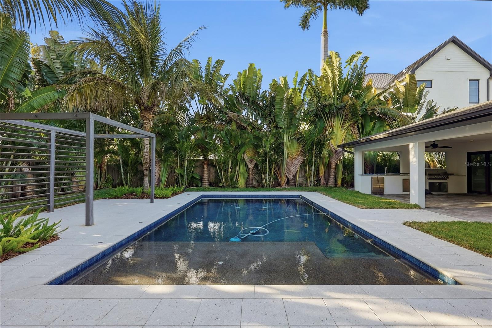 845 SNELL ISLE BLVD NE, ST PETERSBURG, FL, 33704