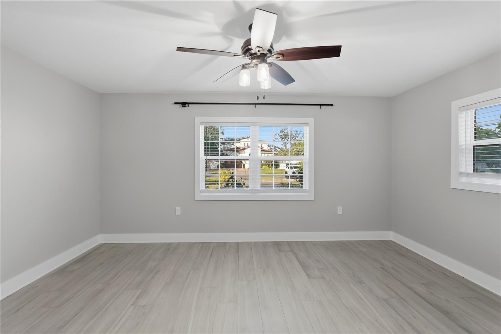 845 SNELL ISLE BLVD NE, ST PETERSBURG, FL, 33704