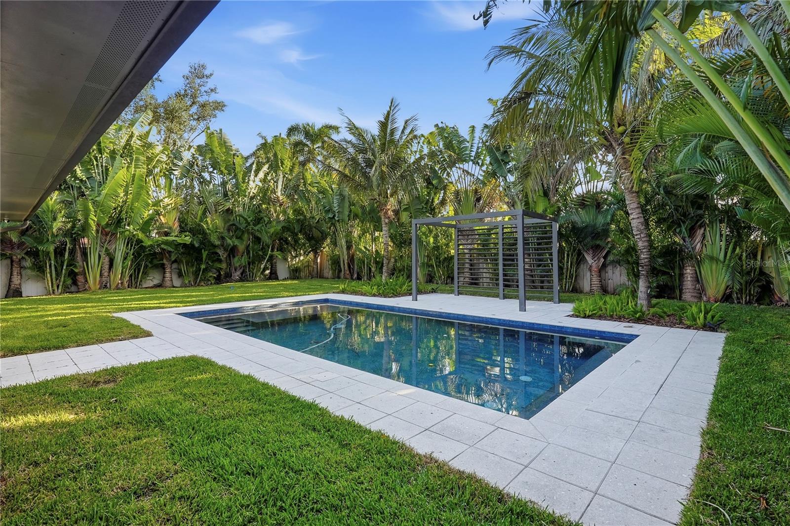 845 SNELL ISLE BLVD NE, ST PETERSBURG, FL, 33704