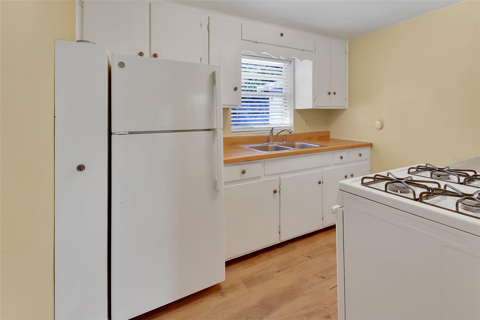 60 MADERA RD, DEBARY, FL, 32713