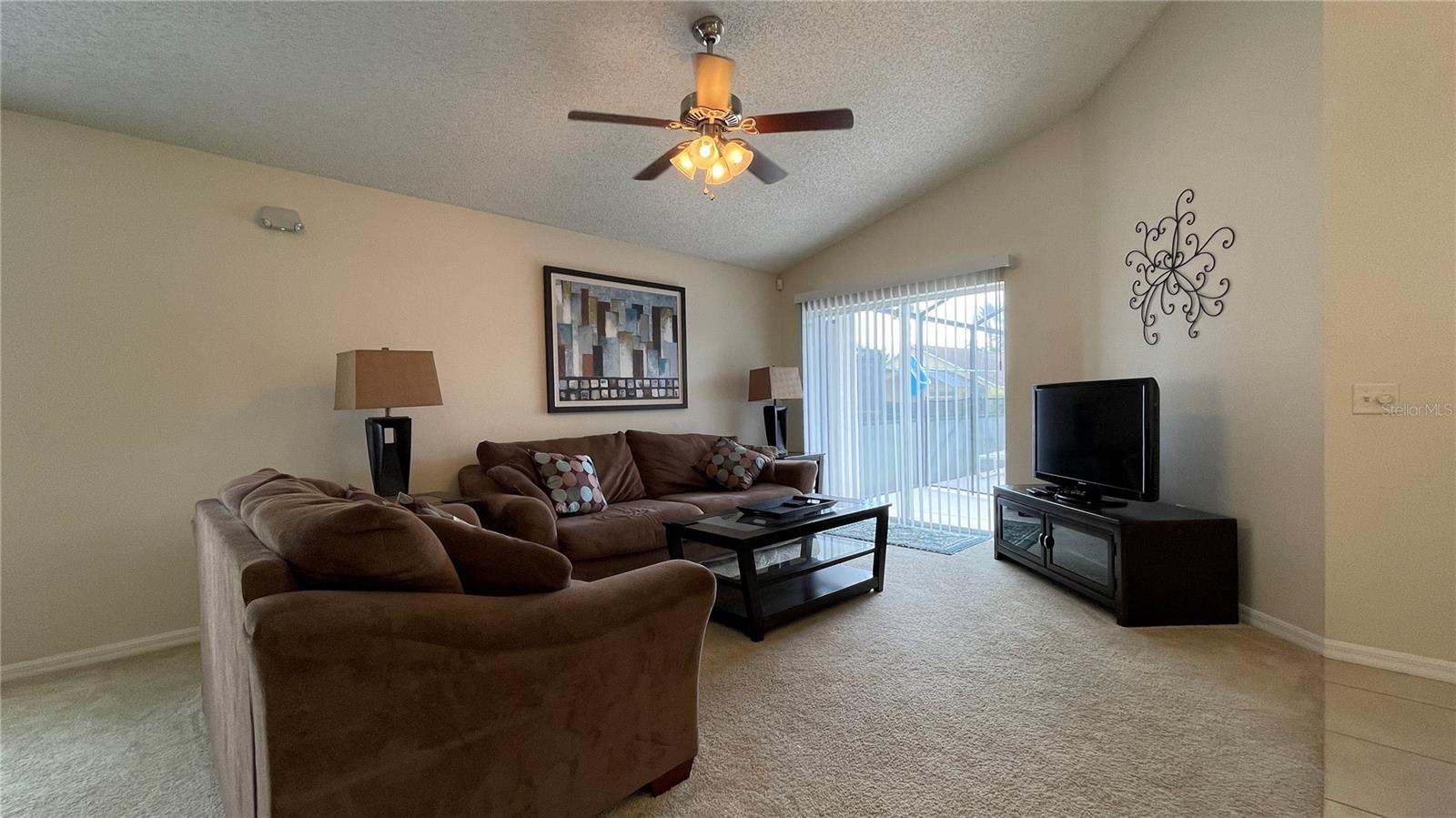 1327 CASTERTON CIR, DAVENPORT, FL, 33897