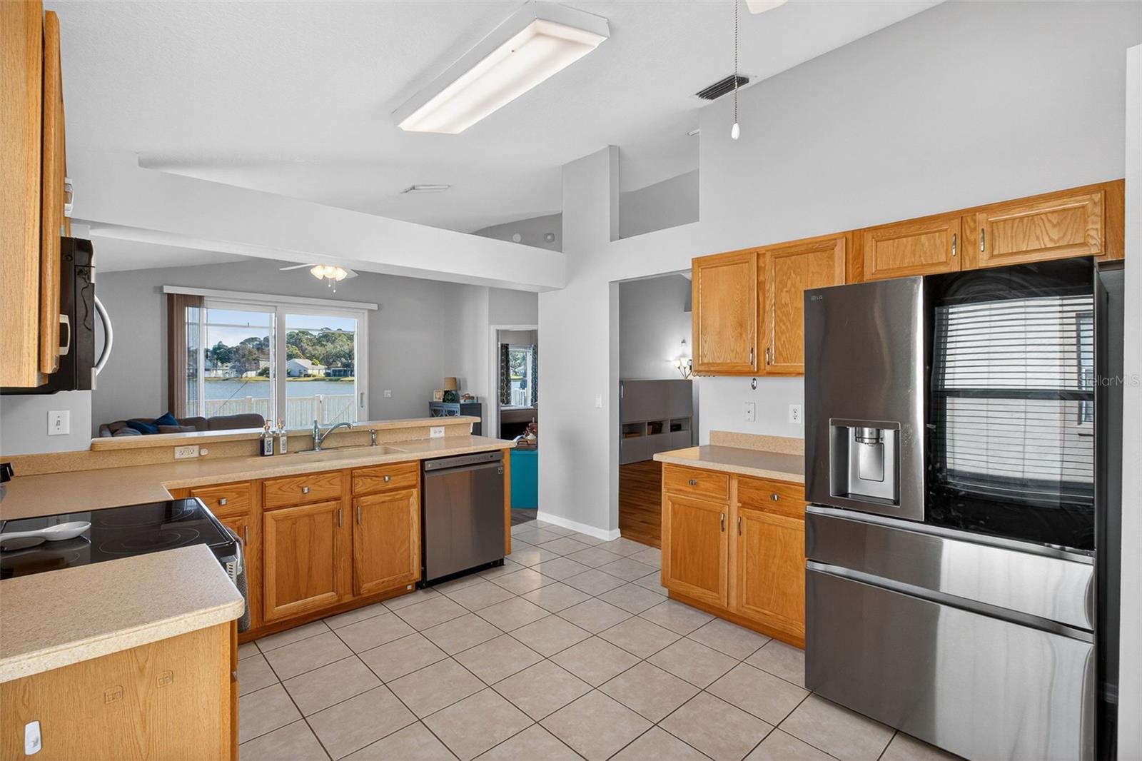 8621 MANASSAS RD, TAMPA, FL, 33635