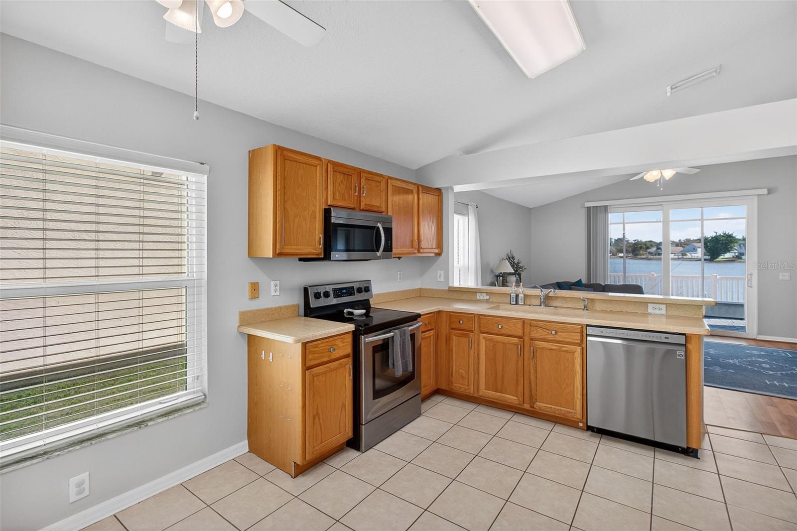 8621 MANASSAS RD, TAMPA, FL, 33635