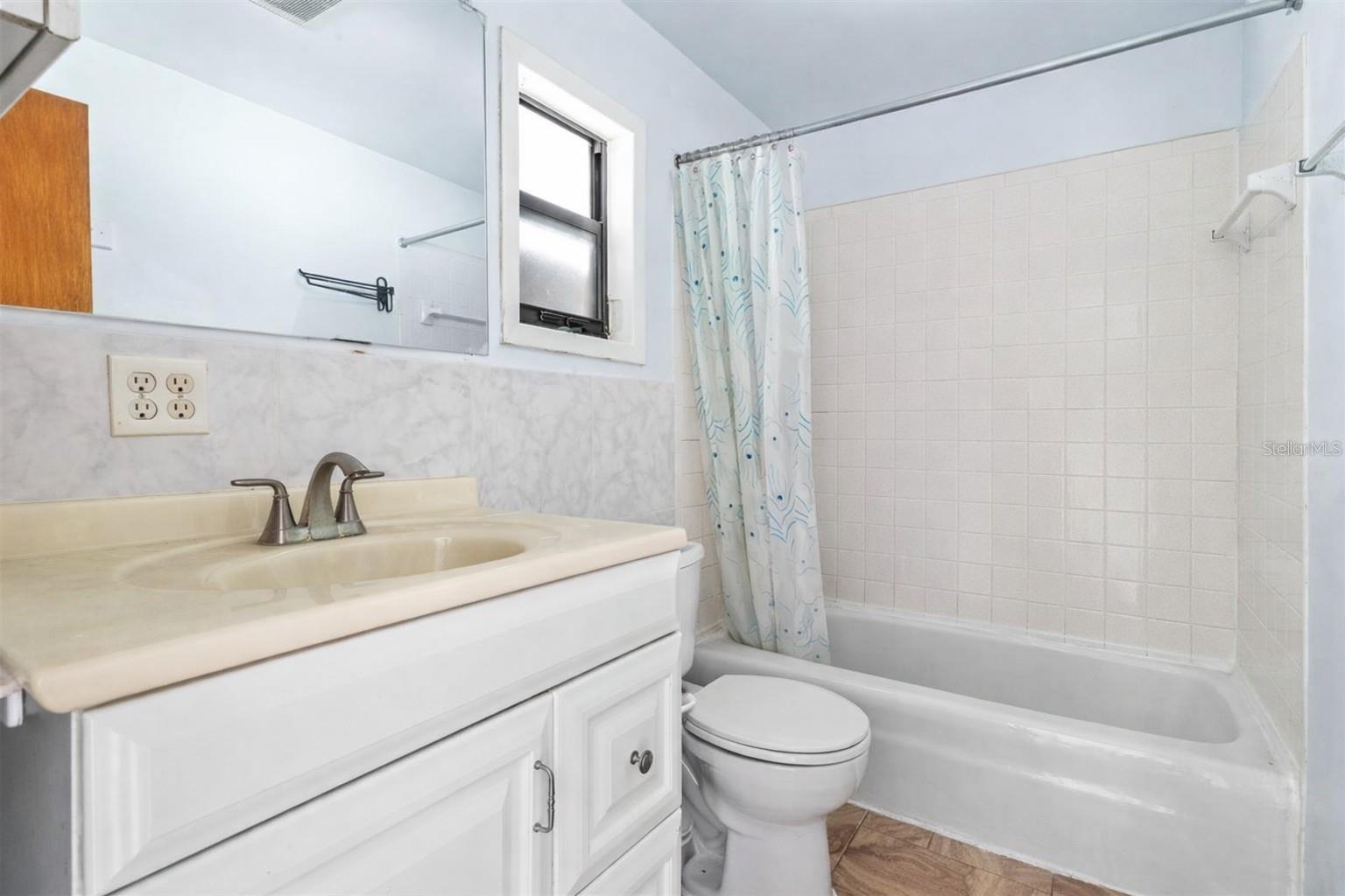 4402 W LANCASTER ST, TAMPA, FL, 33616