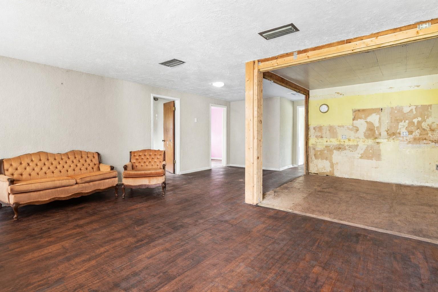 4402 W LANCASTER ST, TAMPA, FL, 33616