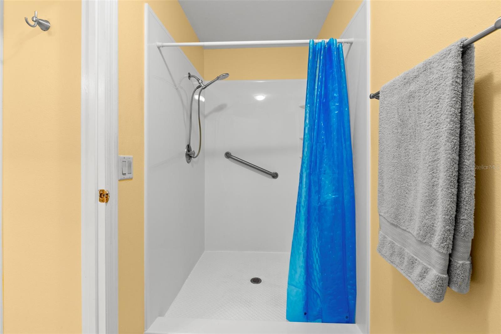 1013 CARAVEL CT, TARPON SPRINGS, FL, 34689