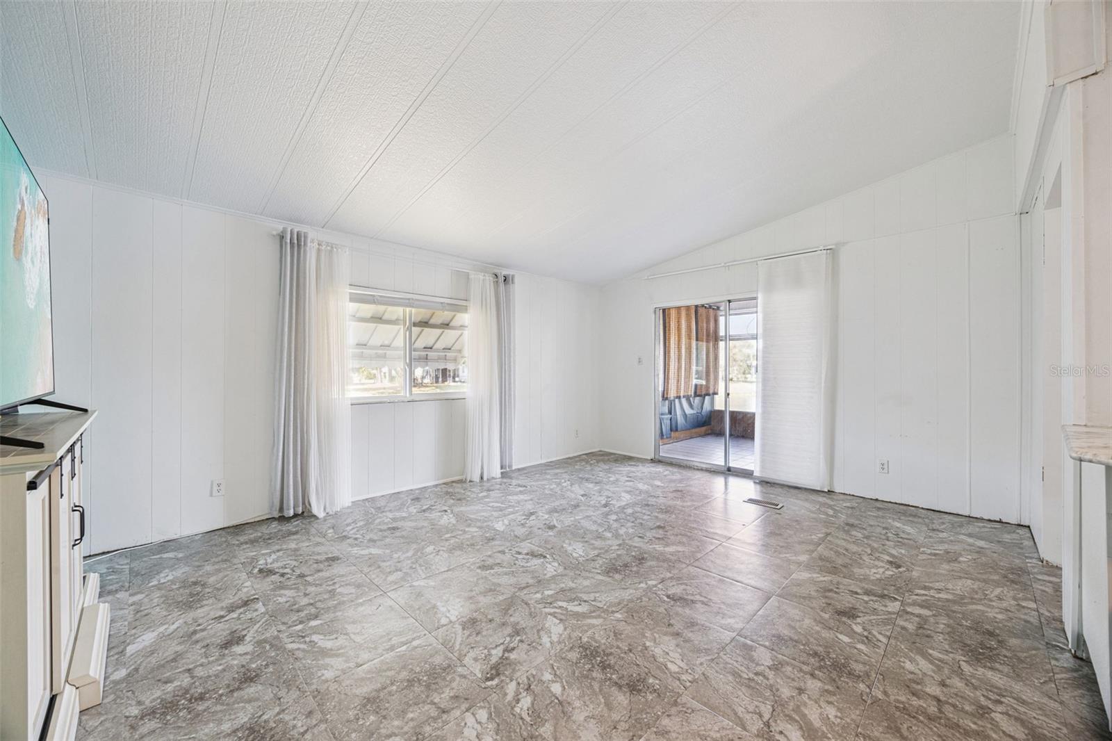 204 BAY CT, KISSIMMEE, FL, 34758