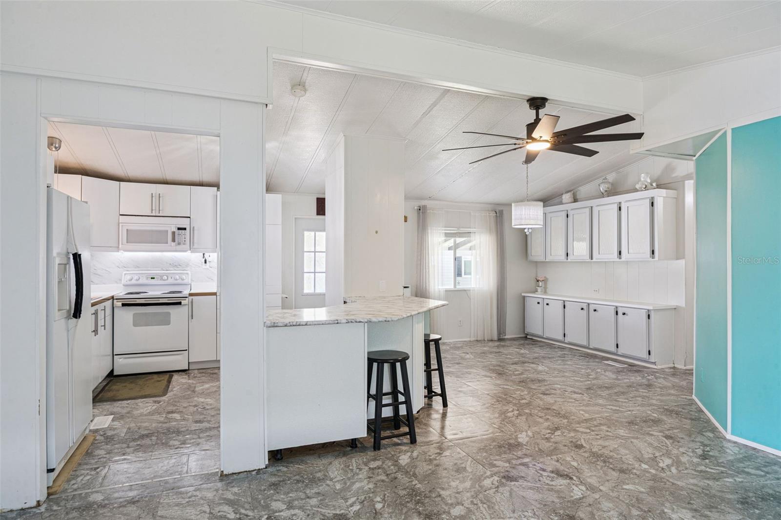 204 BAY CT, KISSIMMEE, FL, 34758