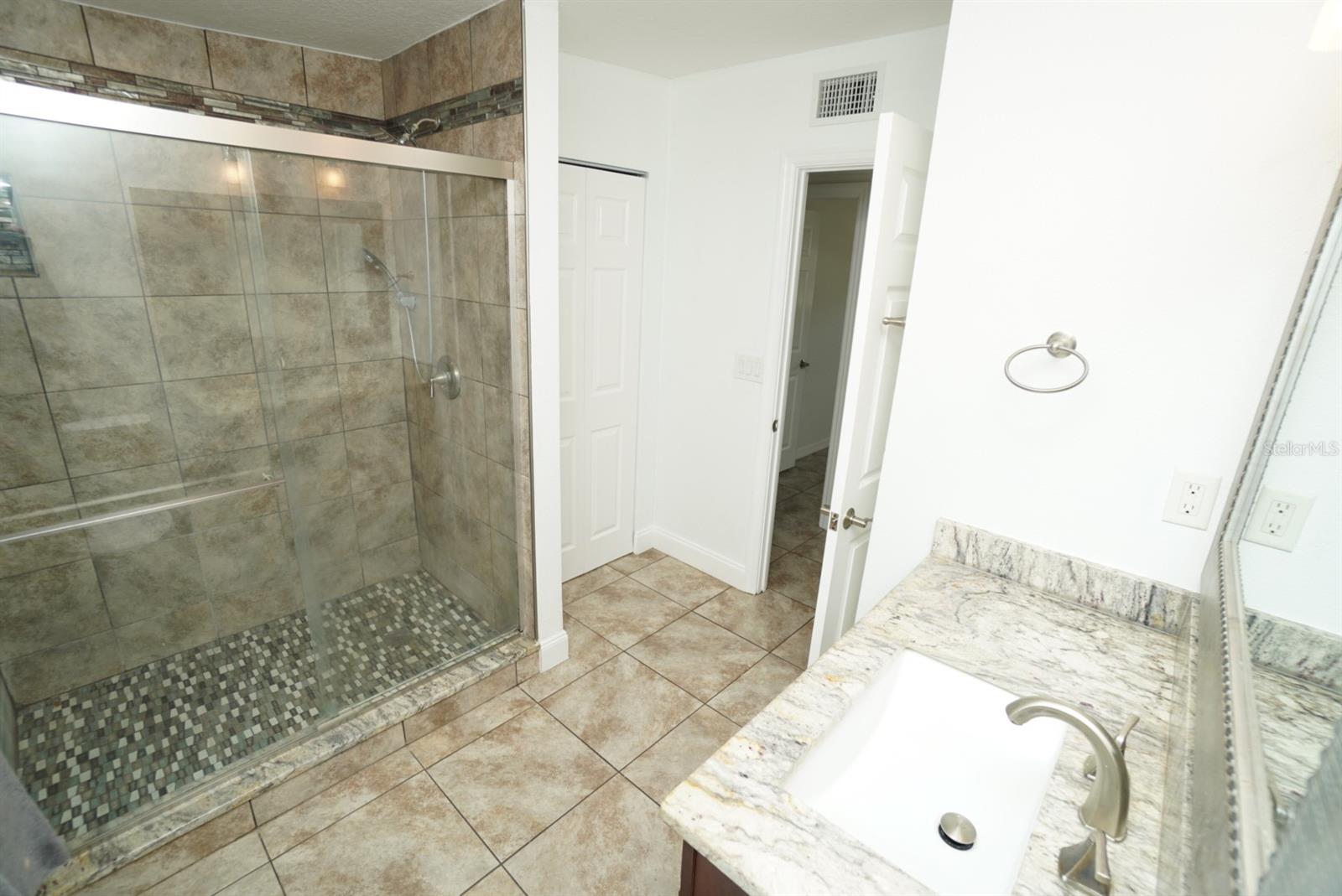 1002 ORANGEWALK DR, BRANDON, FL, 33511