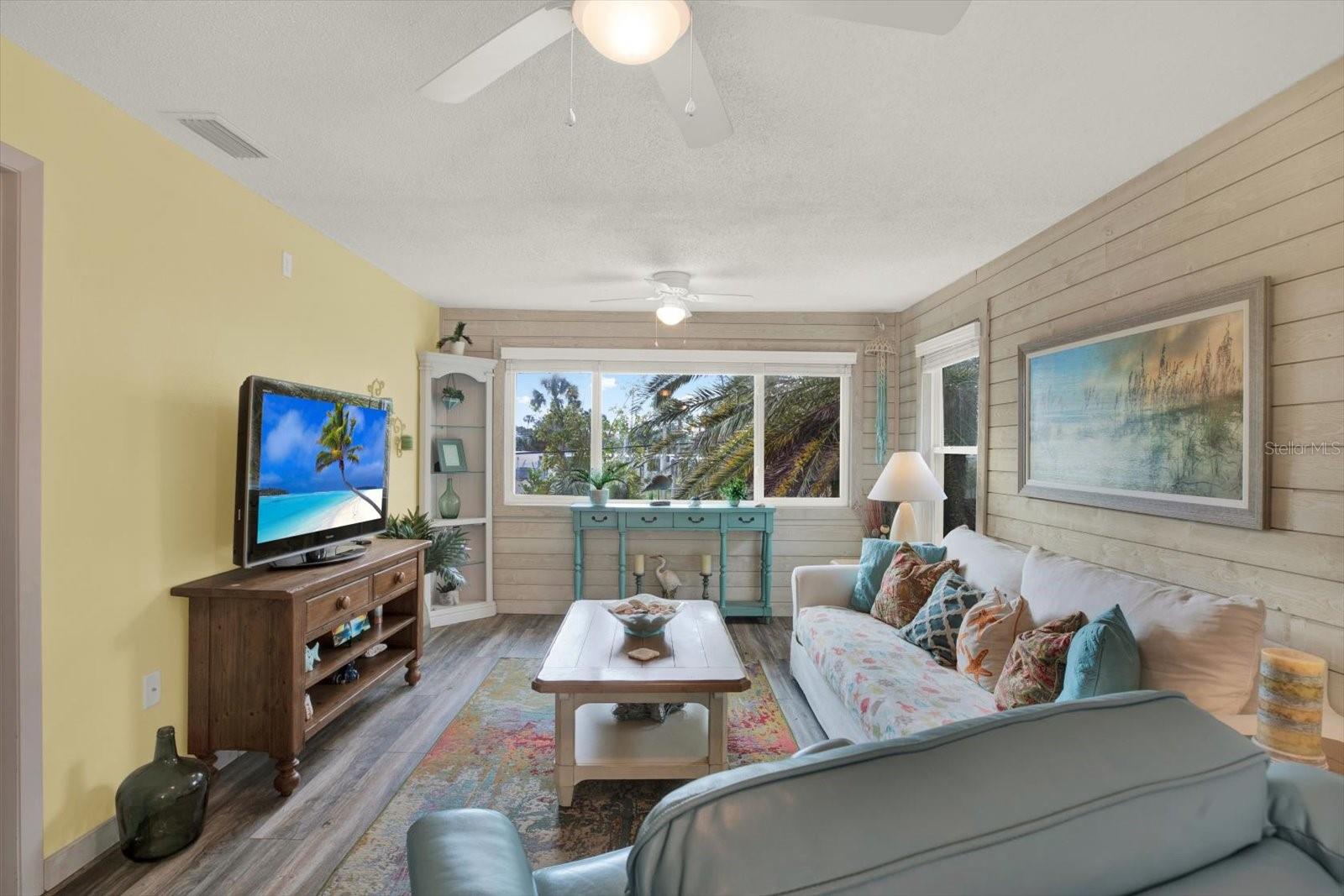 4909 GULF DR #6B, HOLMES BEACH, FL, 34217