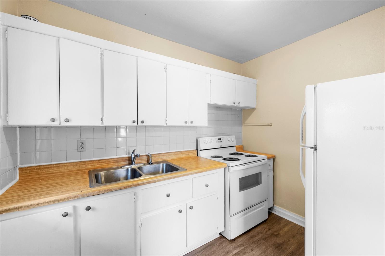 3904 S CLARK AVE, TAMPA, FL, 33611