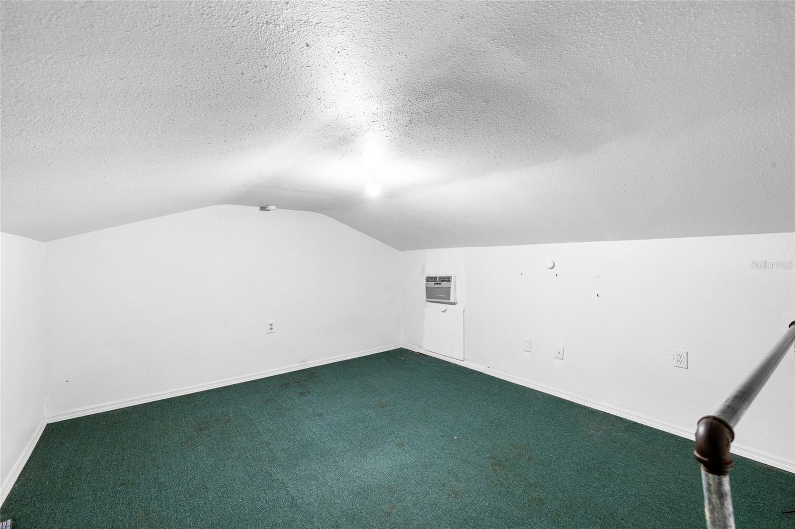 3904 S CLARK AVE, TAMPA, FL, 33611