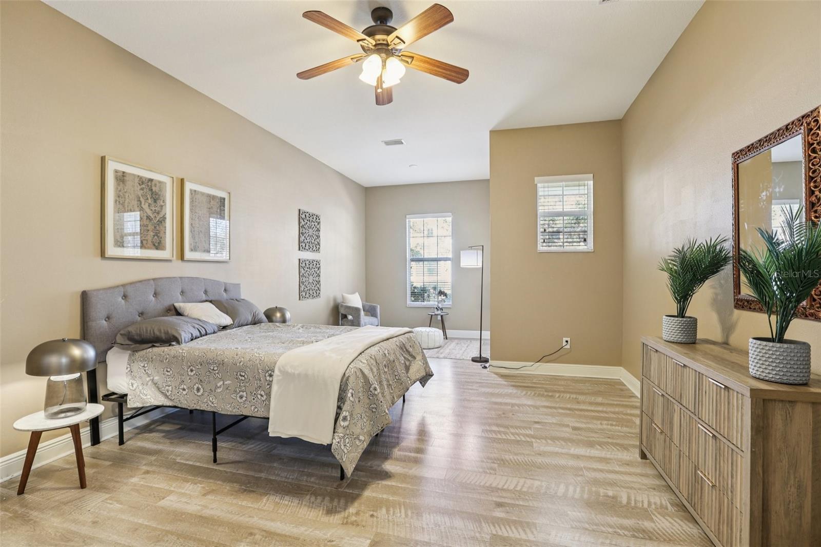 221 SUNSET CREST CT, APOLLO BEACH, FL, 33572